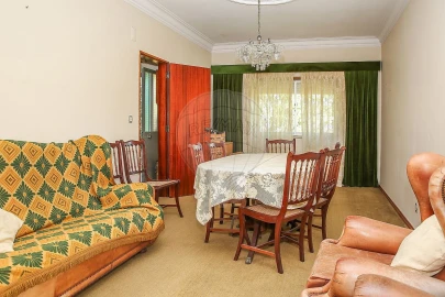 Moradia T2 para Venda em Santo Quintino