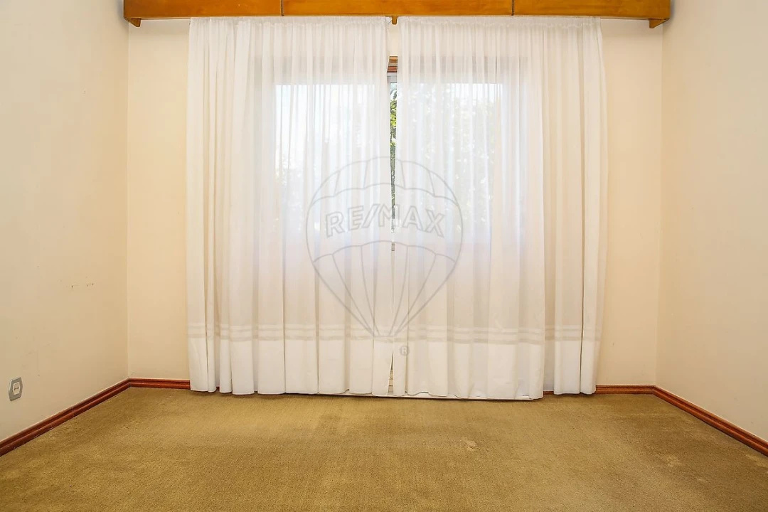 Moradia T2 para Venda em Santo Quintino Foto 38