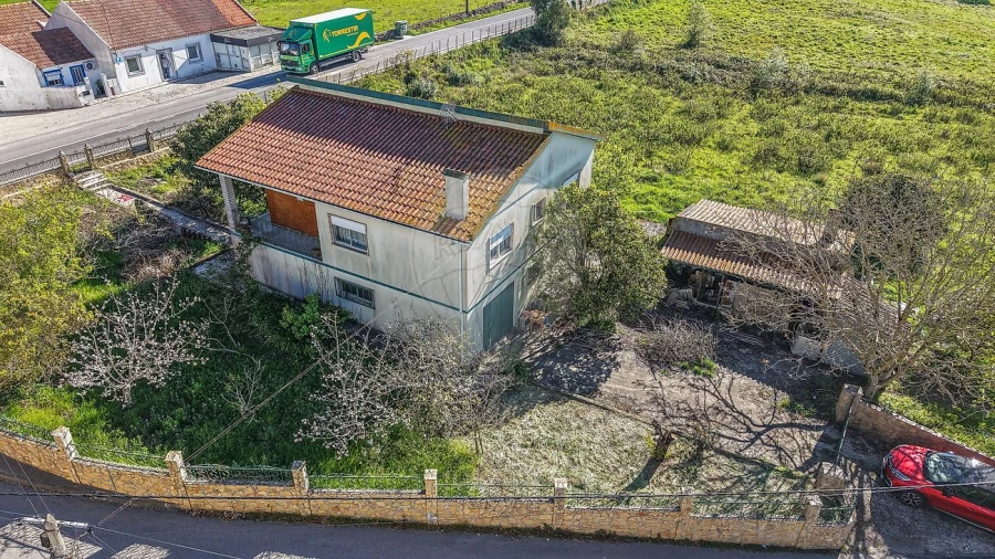 Moradia T2 para Venda em Santo Quintino Foto 12