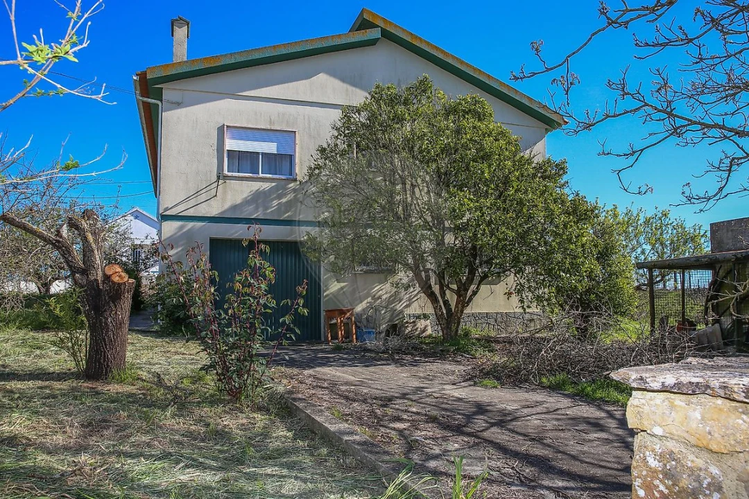 Moradia T2 para Venda em Santo Quintino Foto 23