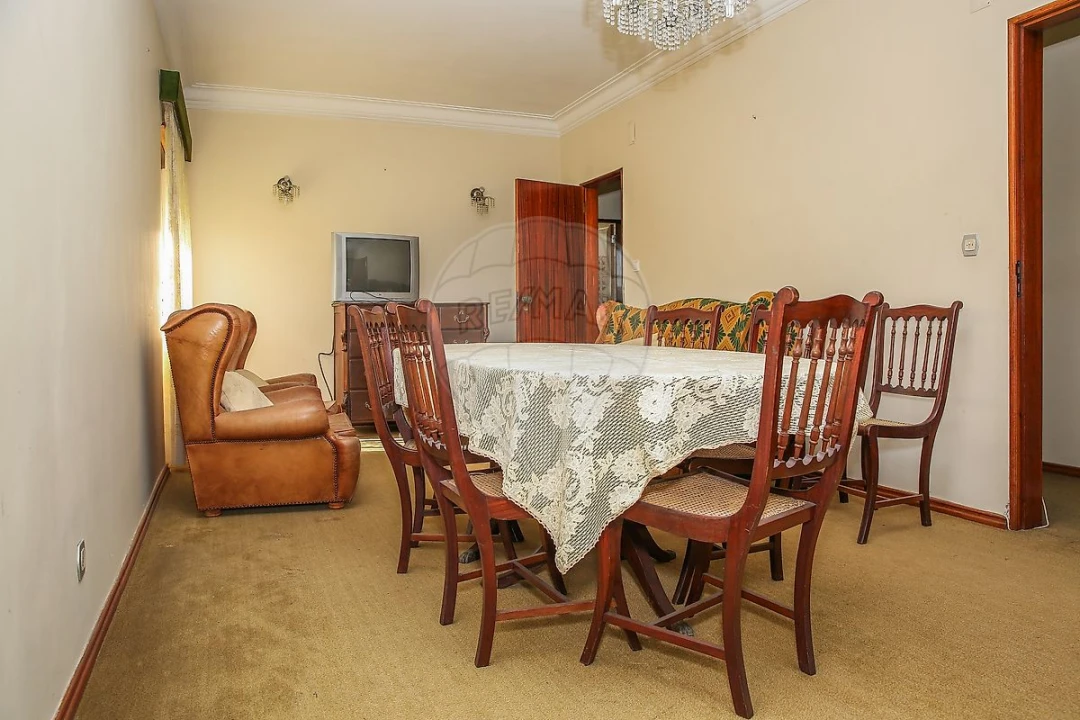 Moradia T2 para Venda em Santo Quintino Foto 35