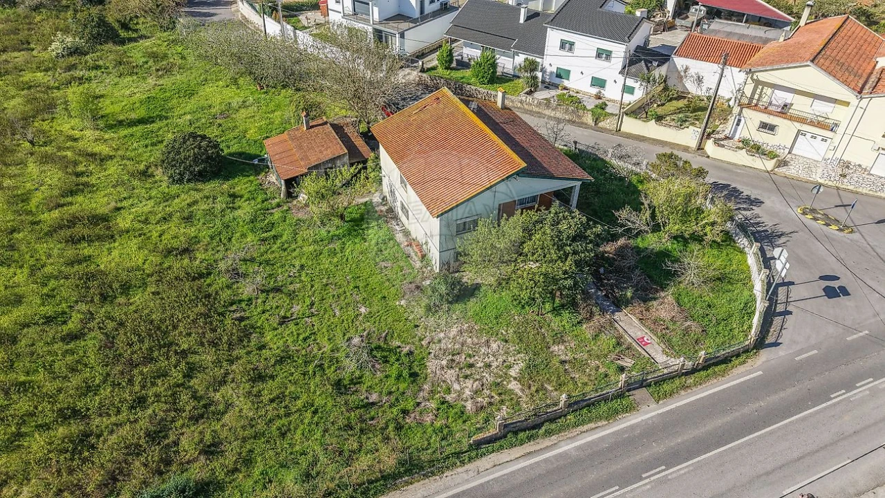 Moradia T2 para Venda em Santo Quintino Foto 16