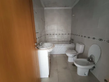 Apartamento T3 para Venda em Azambuja