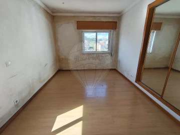 Apartamento T3 para Venda em Azambuja