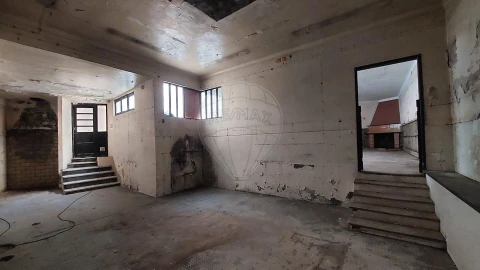 Apartamento T1 para Arrendamento em Rio Maior