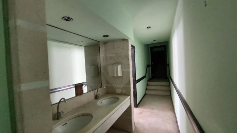 Apartamento T1 para Arrendamento em Rio Maior