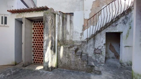 Apartamento T1 para Arrendamento em Rio Maior