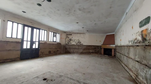 Apartamento T1 para Arrendamento em Rio Maior