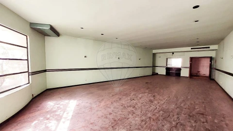 Apartamento T1 para Arrendamento em Rio Maior