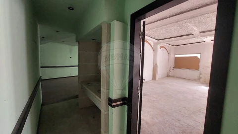 Apartamento T1 para Arrendamento em Rio Maior