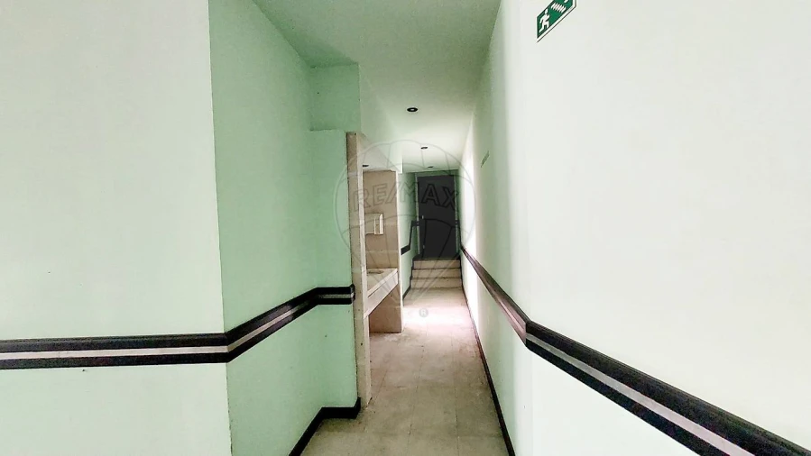 Apartamento T1 para Arrendamento em Rio Maior Foto 35