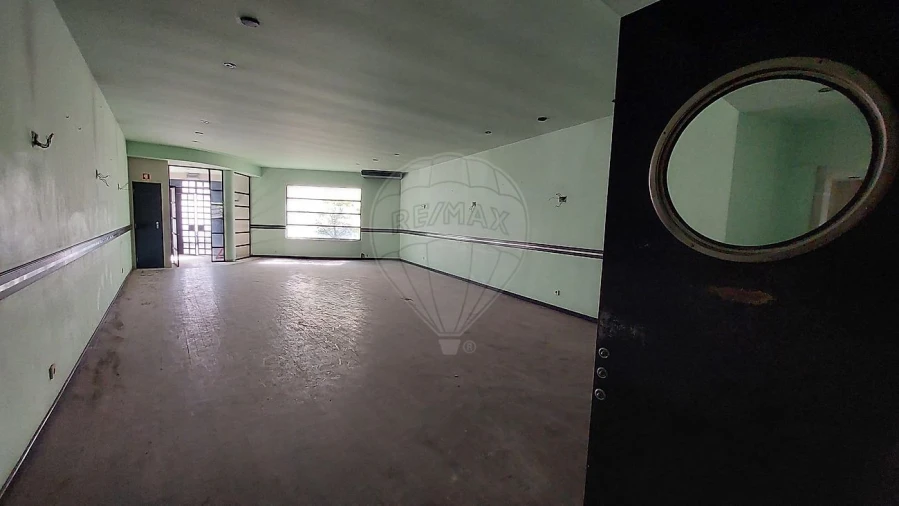 Apartamento T1 para Arrendamento em Rio Maior Foto 29