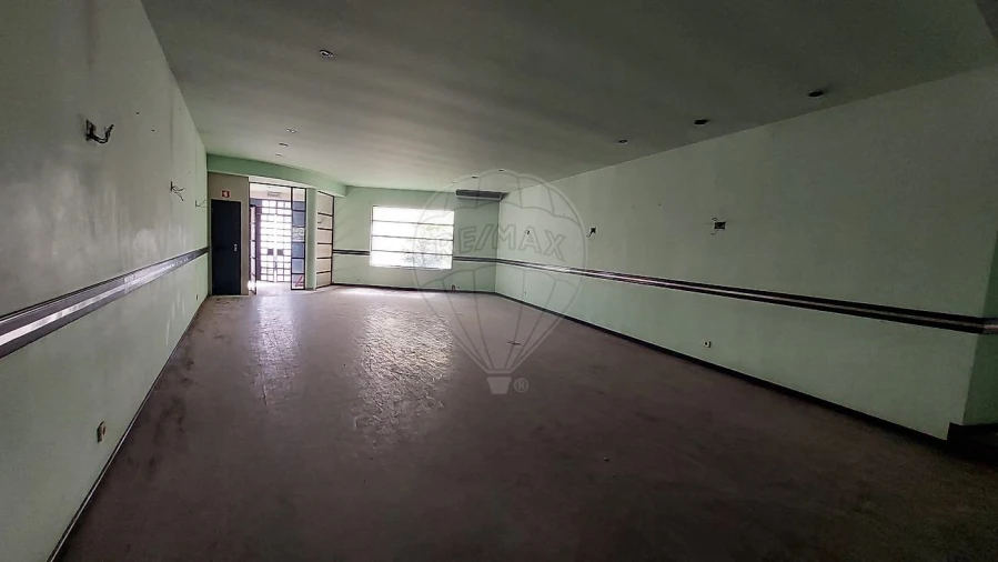 Apartamento T1 para Arrendamento em Rio Maior Foto 27