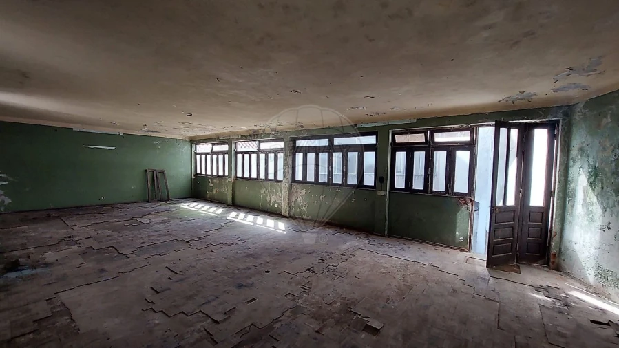 Apartamento T1 para Arrendamento em Rio Maior Foto 15