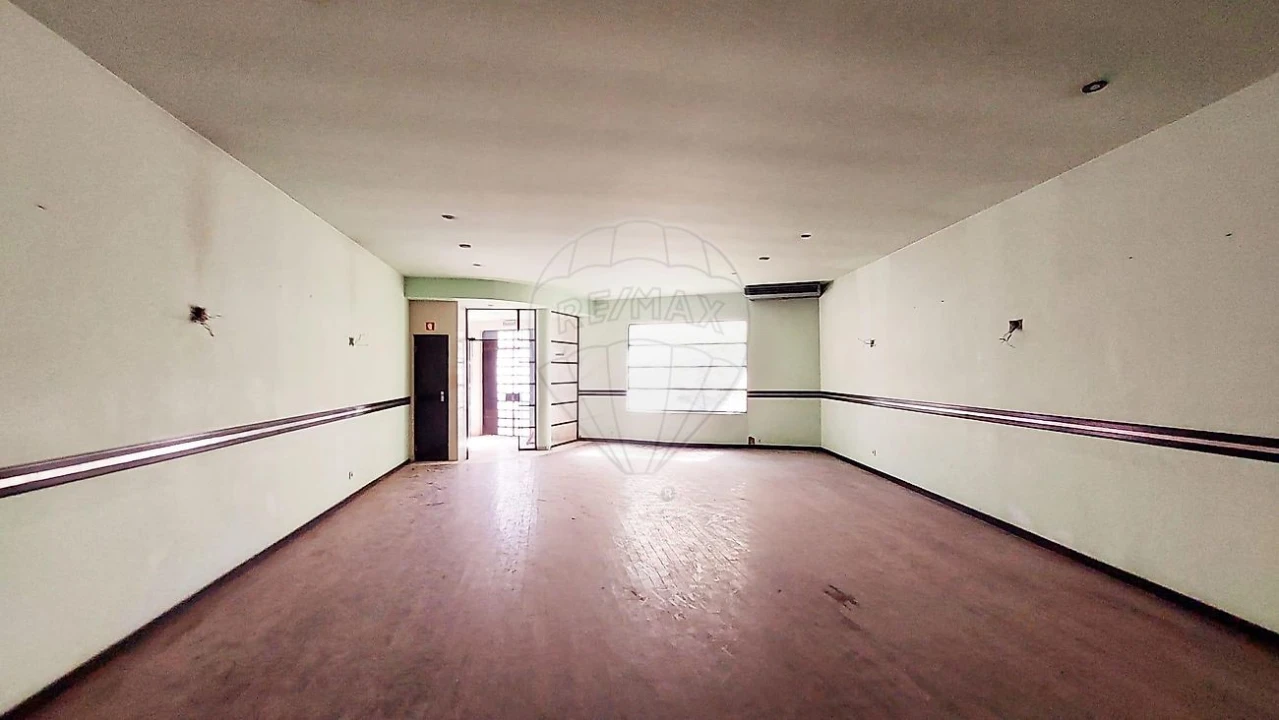 Apartamento T1 para Arrendamento em Rio Maior Foto 1