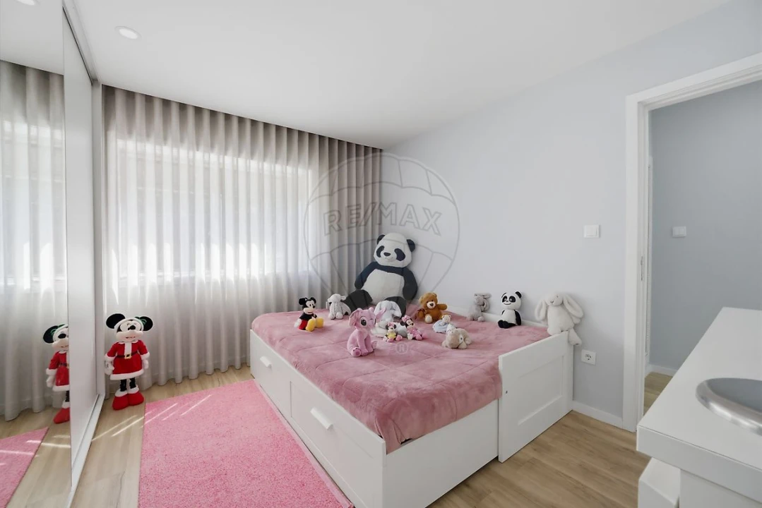 Moradia T3 para Venda em Castêlo da Maia Foto 13