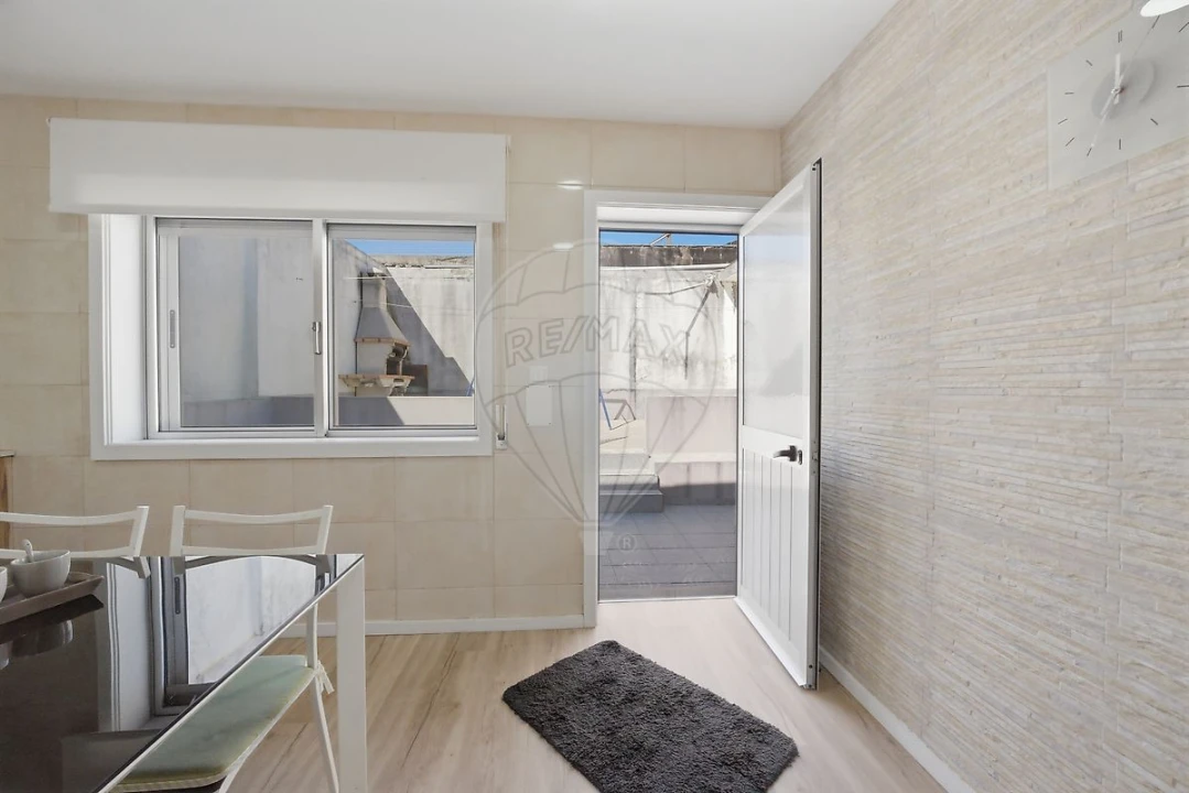 Moradia T3 para Venda em Castêlo da Maia Foto 25