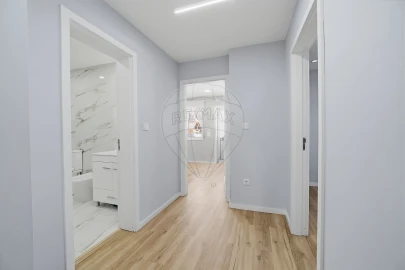 Moradia T3 para Venda em Castêlo da Maia