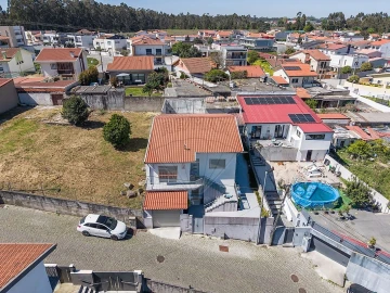Moradia T3 para Venda em Castêlo da Maia