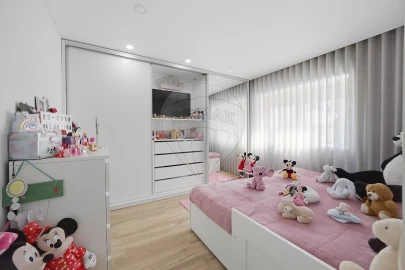 Moradia T3 para Venda em Castêlo da Maia