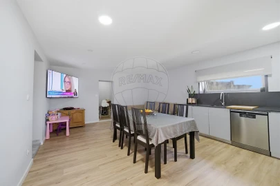 Moradia T3 para Venda em Castêlo da Maia