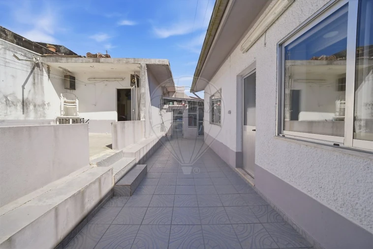 Moradia T3 para Venda em Castêlo da Maia Foto 27