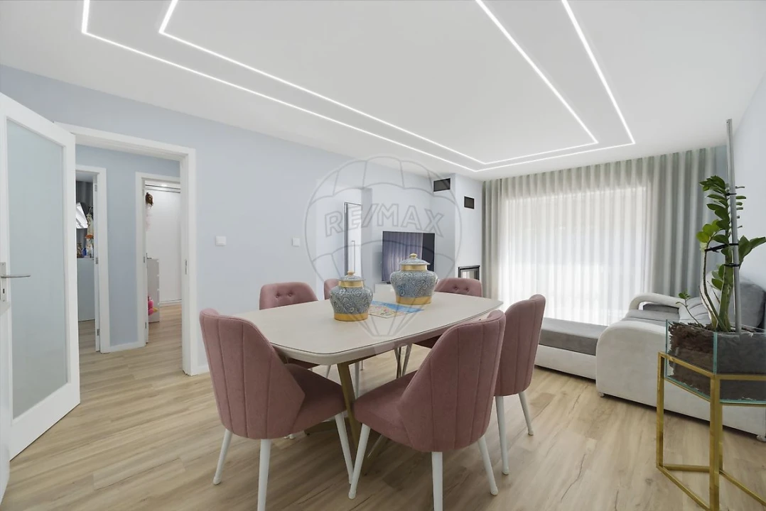 Moradia T3 para Venda em Castêlo da Maia Foto 11