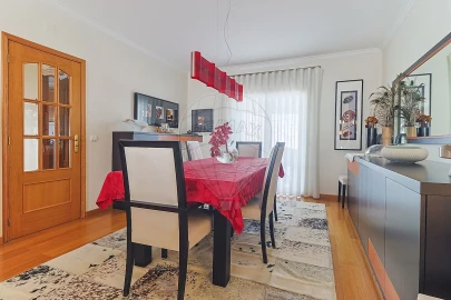 Moradia T4 para Venda em Tavarede