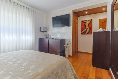 Moradia T4 para Venda em Tavarede