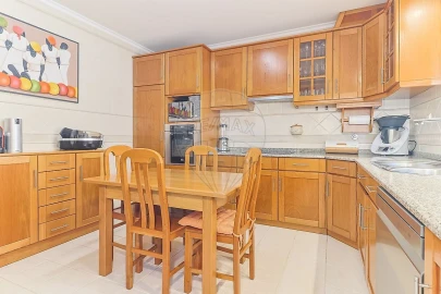 Moradia T4 para Venda em Tavarede