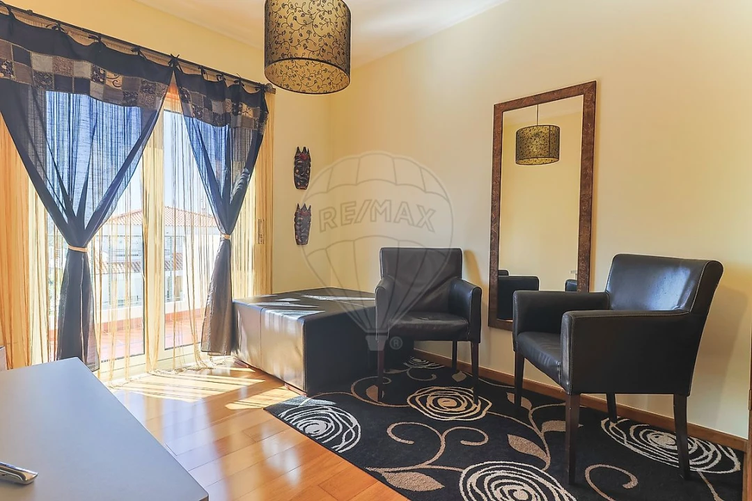 Moradia T4 para Venda em Tavarede Foto 17