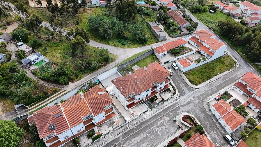 Moradia T4 para Venda em Tavarede Foto 35