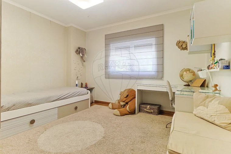 Moradia T4 para Venda em Tavarede Foto 9