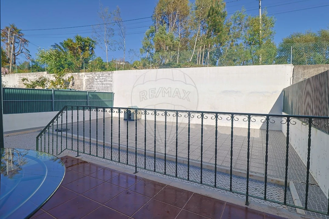 Moradia T4 para Venda em Tavarede Foto 25