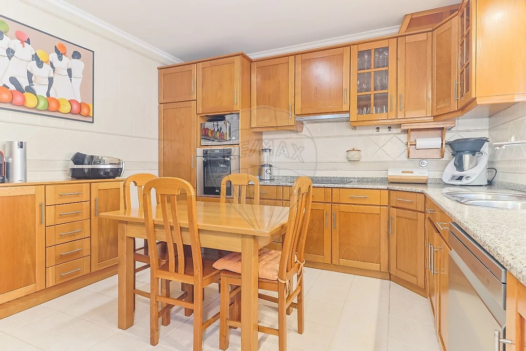 Moradia T4 para Venda em Tavarede Foto 27