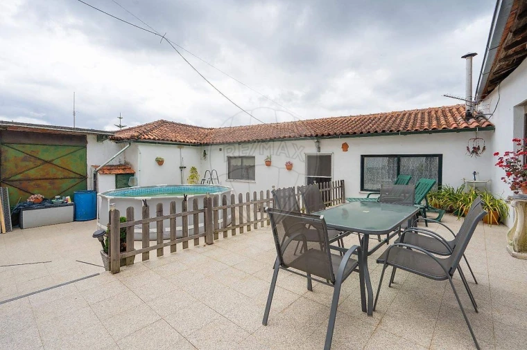 Moradia T3 para Venda em São Miguel de Poiares Foto 8