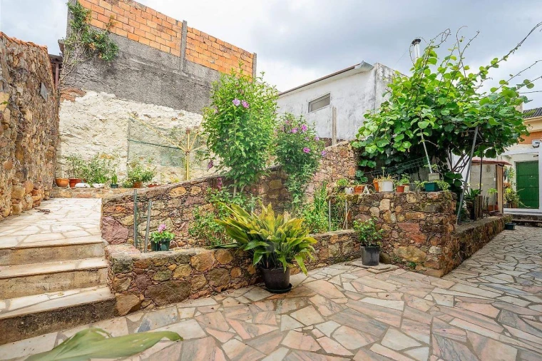 Moradia T3 para Venda em São Miguel de Poiares Foto 4