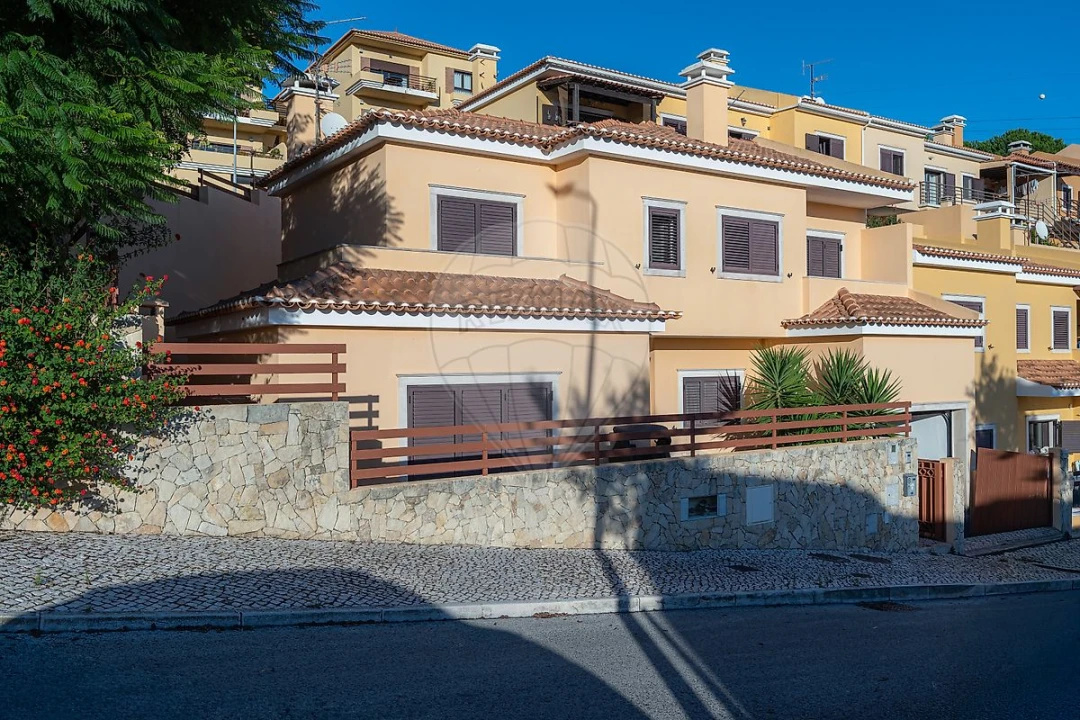 Moradia T3 para Venda em Vila Franca de Xira Foto 3