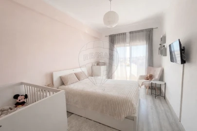 Apartamento T2 para Venda em Almargem do Bispo, Pêro Pinheiro e Montelavar