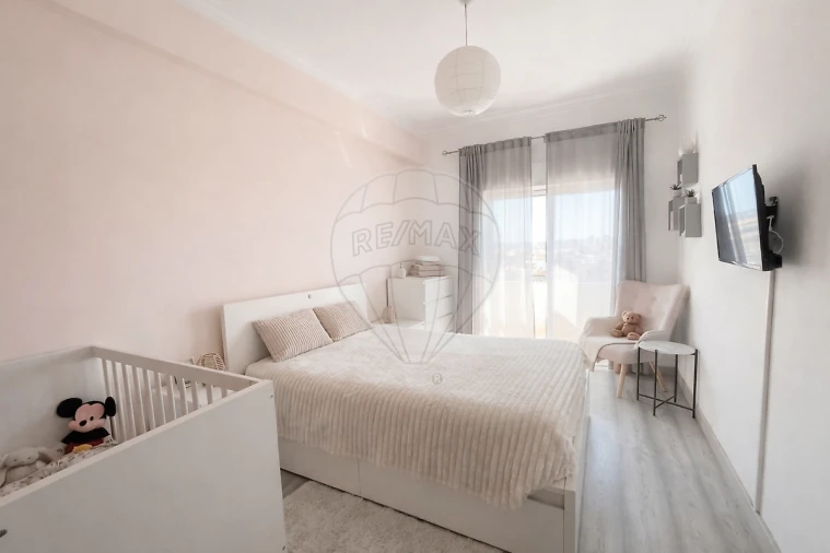 Apartamento T2 para Venda em Almargem do Bispo, Pêro Pinheiro e Montelavar Foto 2