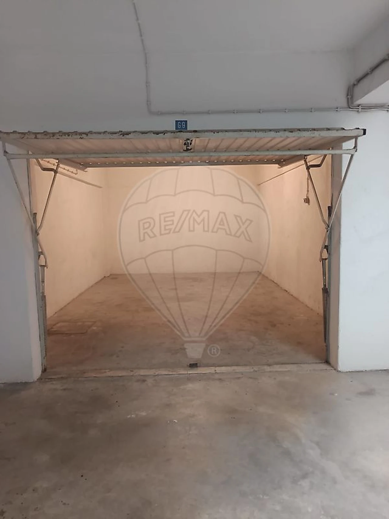 Garagem para Arrendamento em Massamá e Monte Abraão Foto 1