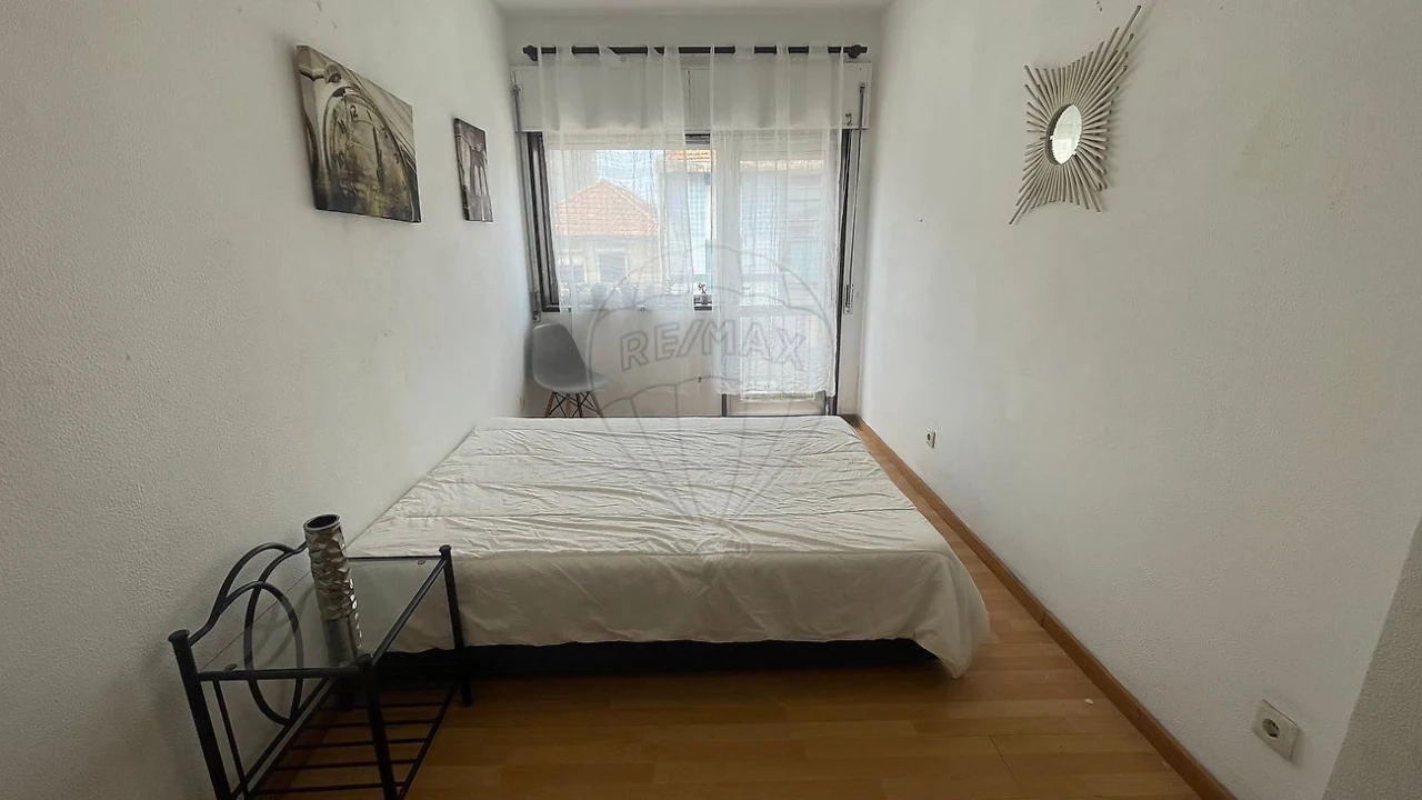 Apartamento T1 para Venda em Bonfim Foto 11