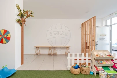 Negócio para Venda em Laranjeiro e Feijó