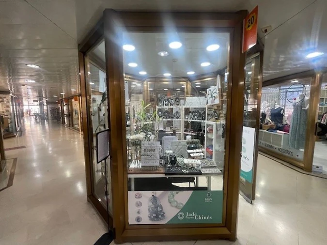 Loja para Venda em Algés, Linda-A-Velha e Cruz Quebrada-Dafundo Foto 4