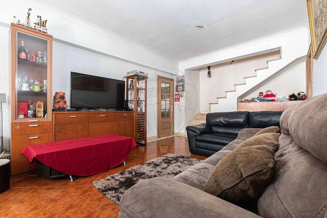 Apartamento T4 para Venda em Carregado e Cadafais Foto 20
