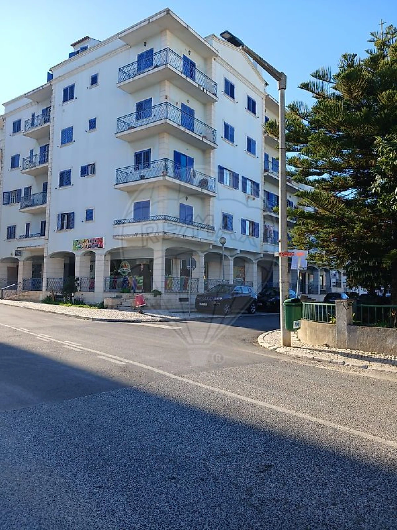 Apartamento T4 para Venda em Carregado e Cadafais Foto 5