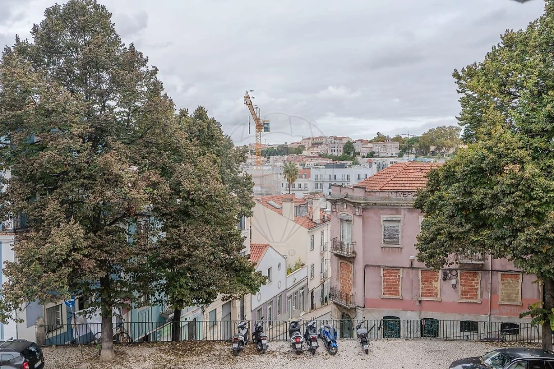 Apartamento T2 para Arrendamento em Misericórdia Foto 9