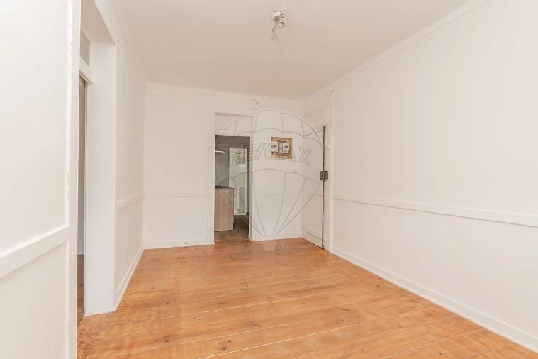 Apartamento T2 para Arrendamento em Misericórdia Foto 2