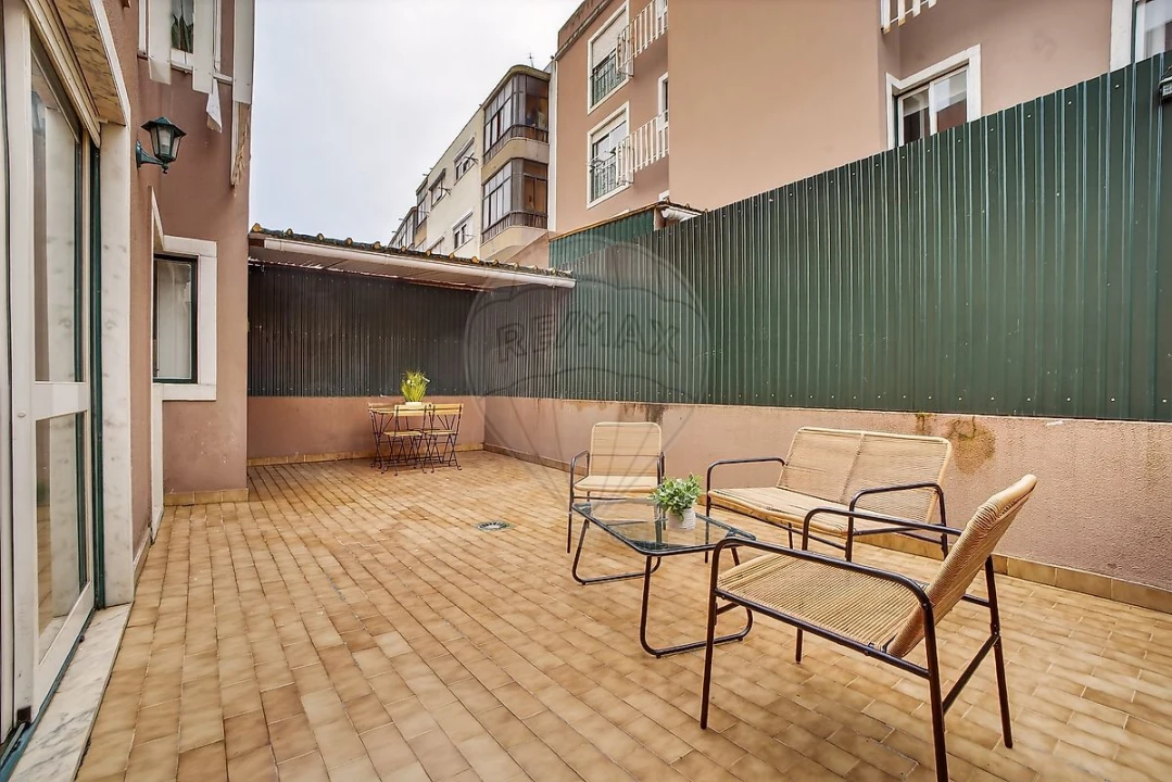 Apartamento T2 para Venda em Castanheira do Ribatejo e Cachoeiras Foto 11