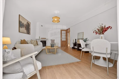 Apartamento T2 para Venda em Castanheira do Ribatejo e Cachoeiras